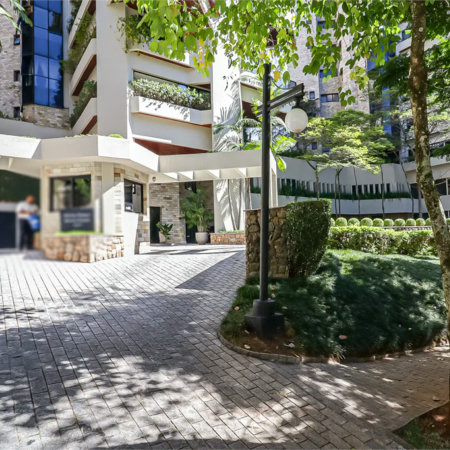 Apartamento à venda ou para alugar com 4 suítes em Jardim Vitória Régia, São Paulo, SP