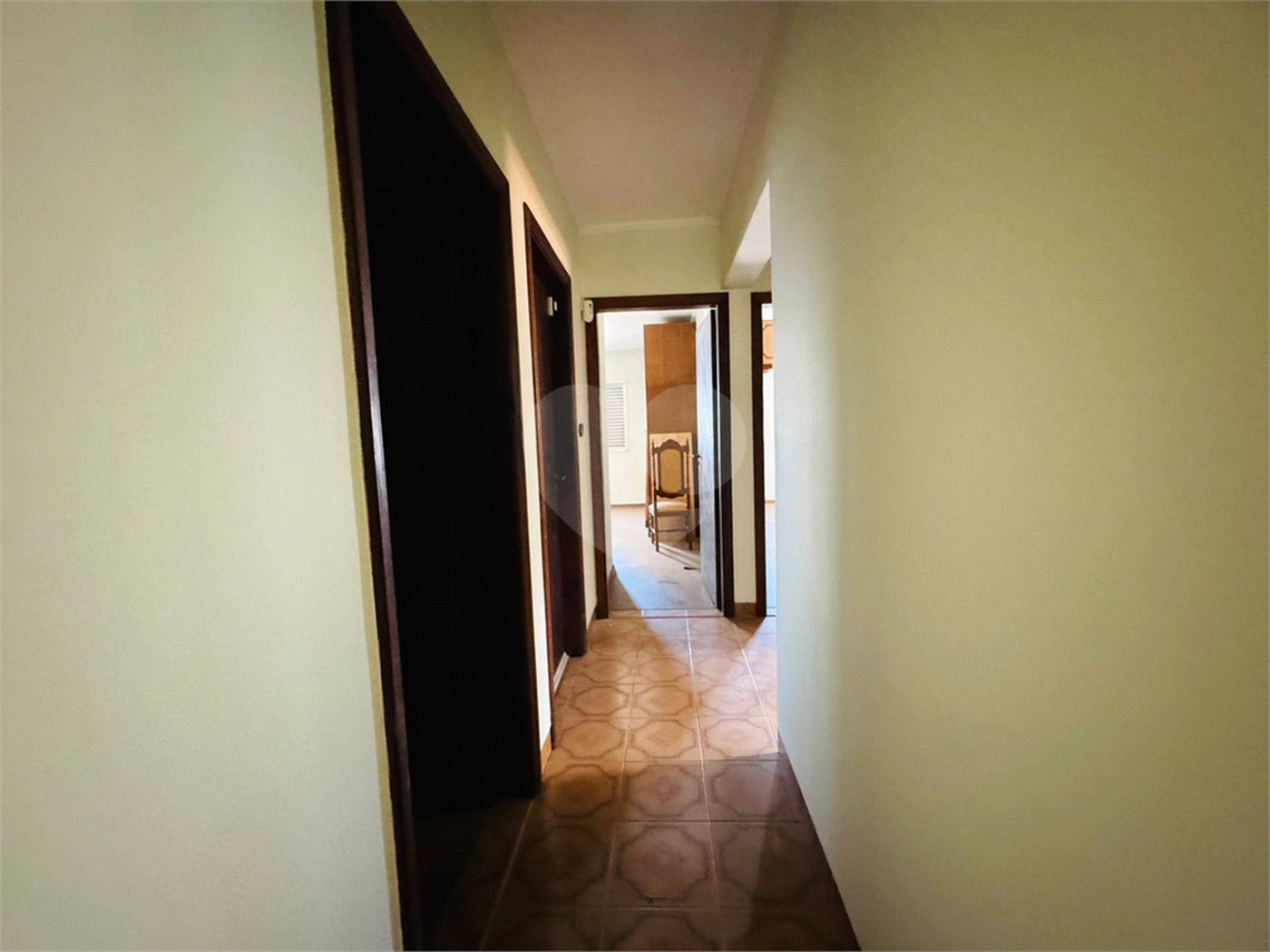 Casa à venda com 4 quartos, sendo 2 suítes,  em Vila Galvão, Guarulhos, SP