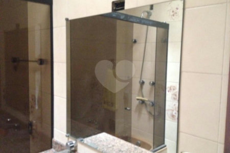 Sobrado à venda com 4 quartos, sendo 2 suítes, em Vila Madalena, São Paulo, SP