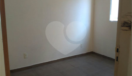 Apartamento à venda com 2 quartos em Cidade Boa Vista, Suzano, SP