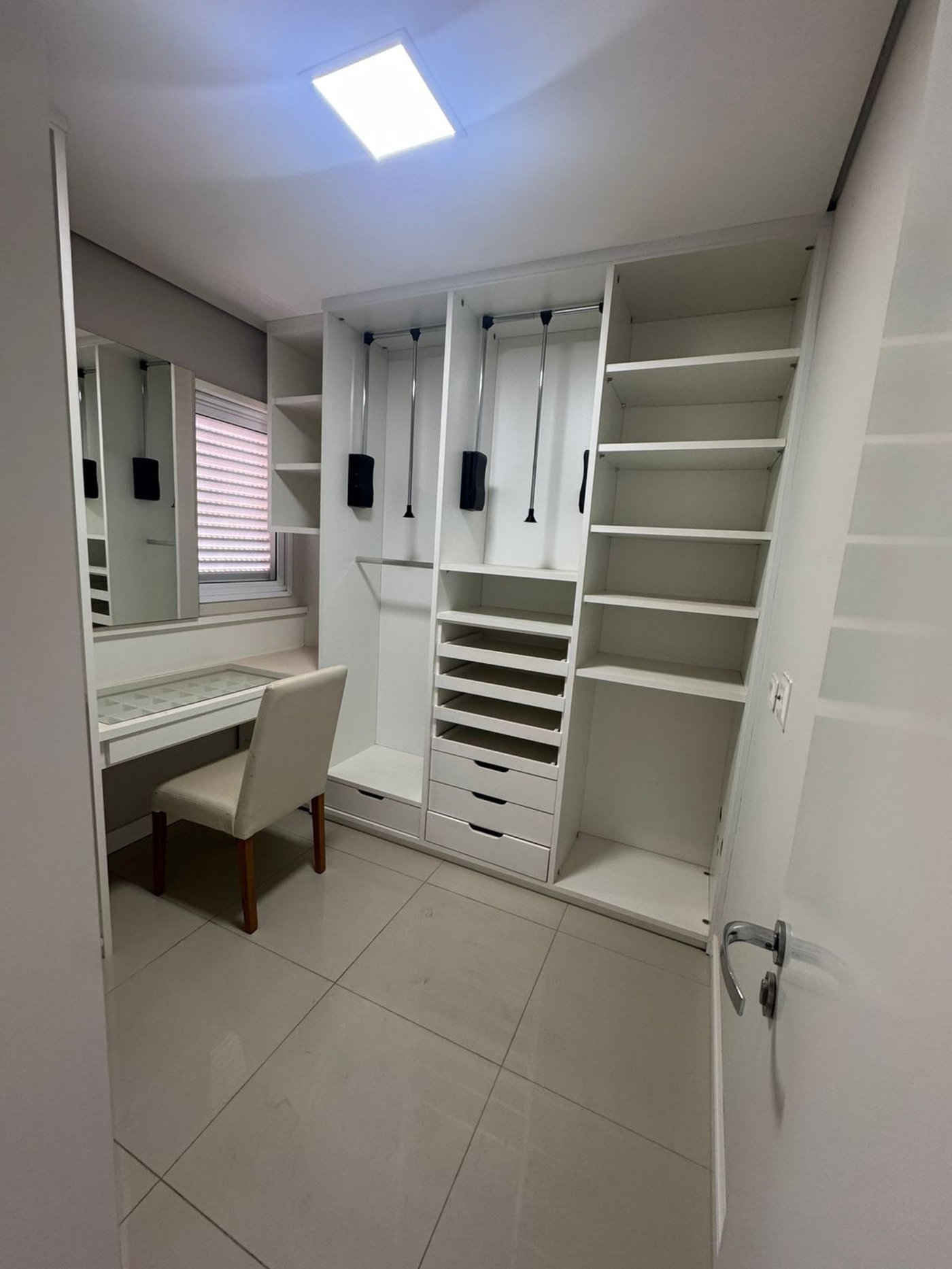 Apartamento à venda com 3 quartos, sendo 1 suíte,  em Edifício Terrasse d’été, Presidente Prudente, SP