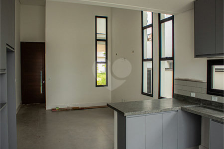 Casa à venda com 3 suítes no condomínio Residencial Central Parque, Salto - SP