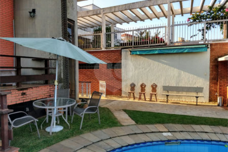 Sobrado à venda com 4 suítes em Jardim São Bento, São Paulo, SP