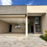 Casa à venda com 3 quartos, sendo 1 suíte, no condomínio Residencial Villagio Wanel, Sorocaba - SP