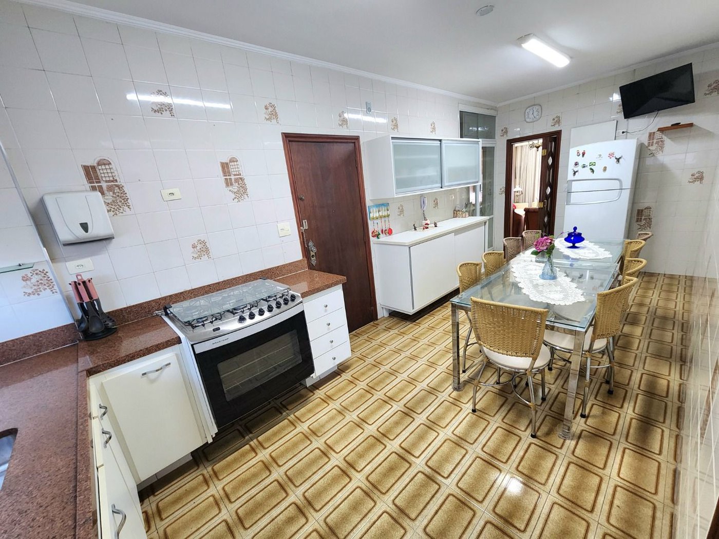 Apartamento com 4 dormitórios à venda, 184 m² por R$ 949.000,00 - Gonzaga - Santos/SP