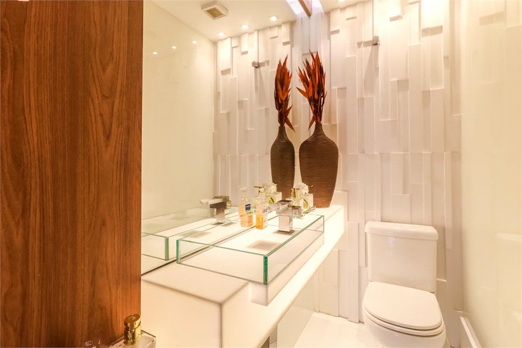 Apartamento à venda com 3 suítes em Cidade Monções, São Paulo, SP
