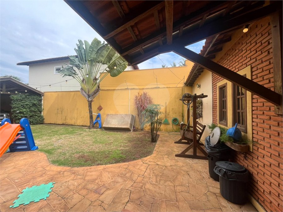 Casa à venda com 3 quartos, sendo 1 suíte, em Parque Santa Marta, São Carlos, SP