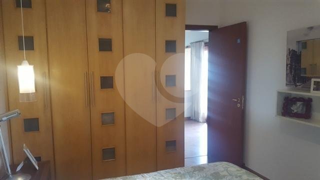 Sobrado à venda com 5 quartos, sendo 1 suíte, em Jardim Virginia Bianca, São Paulo, SP