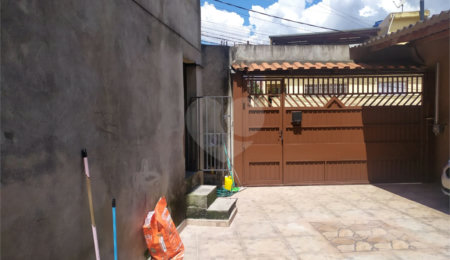 Casa à venda com 4 quartos, sendo 1 suíte,  em Tremembé, São Paulo, SP