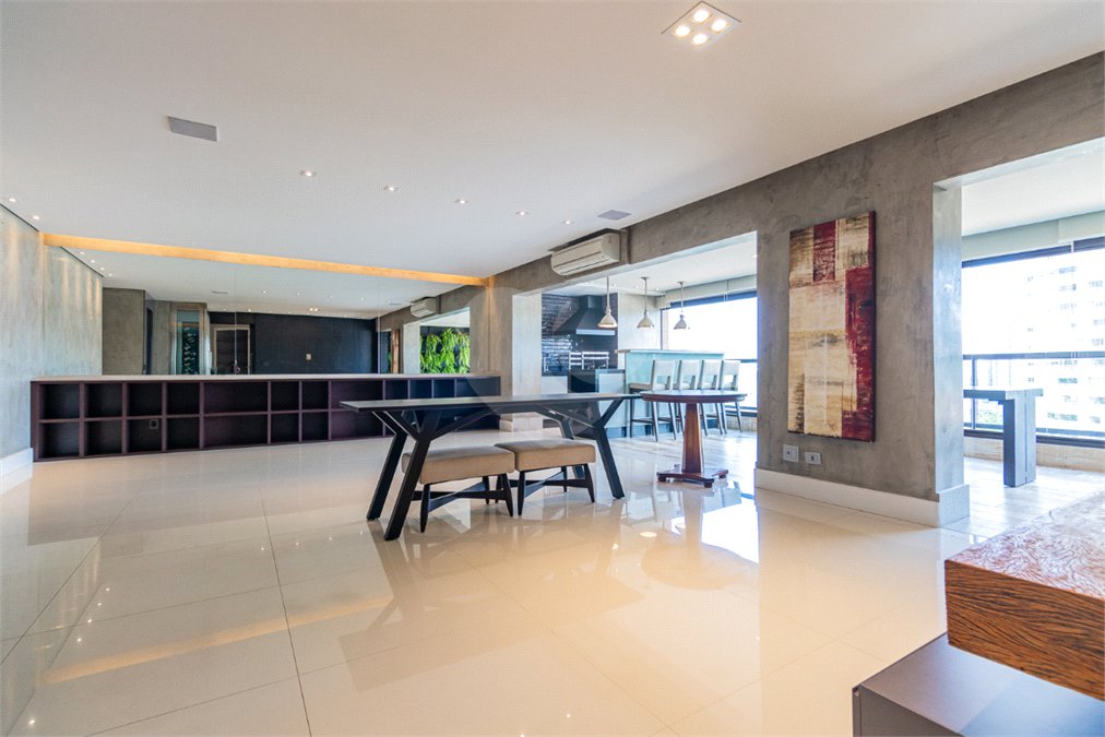 Apartamento à venda com 3 suítes em Granja Julieta, São Paulo, SP
