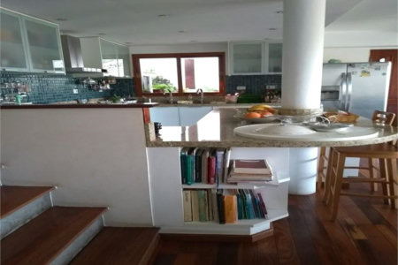 Casa à venda com 5 suítes em Vila Pirajussara, São Paulo, SP