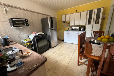 Chácara à venda com 3 quartos em Vila Sottemo, Itapetininga, SP