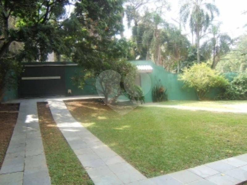 Casa de Vila à venda com 4 quartos, sendo 2 suítes, em Granja Julieta, São Paulo, SP