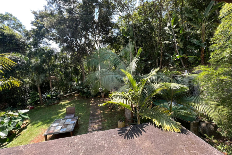Casa à venda com 6 quartos, sendo 5 suítes, no condomínio Alpes da Cantareira, Mairiporã - SP