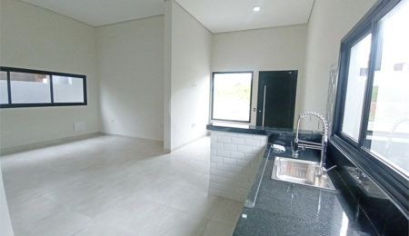Casa à venda com 3 suítes no condomínio Reserva dos Jatobás, Louveira - SP