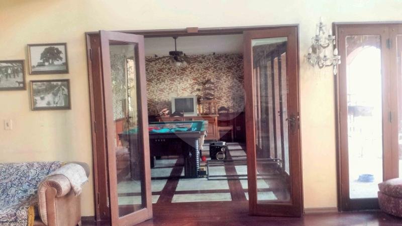 Sobrado à venda com 5 quartos, sendo 2 suítes, em Brooklin, São Paulo, SP