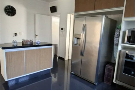 Casa à venda com 5 quartos, sendo 4 suítes, em Butantã, São Paulo, SP