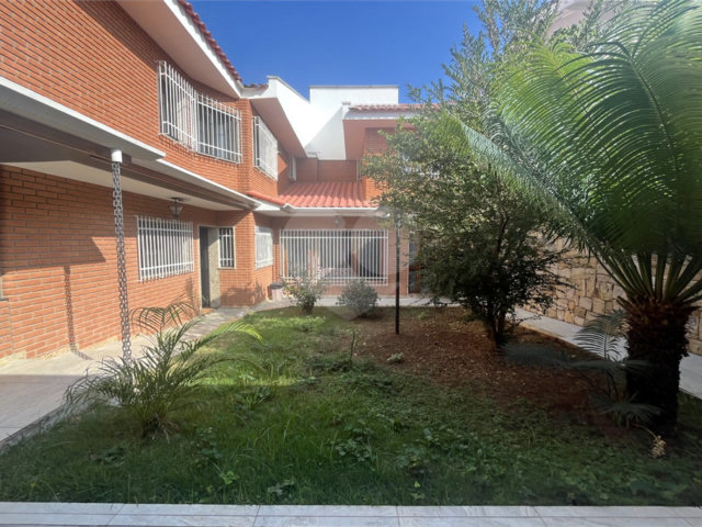 Casa à venda com 4 quartos, sendo 3 suítes,  em Vila Guilherme, São Paulo, SP