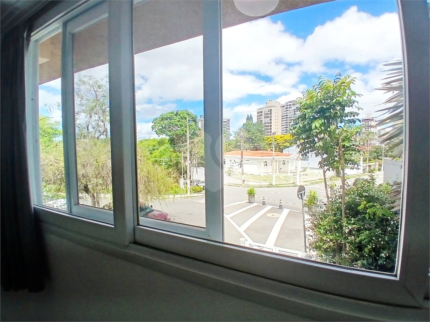 Casa Térrea à venda com 3 suítes em Anchieta, São Bernardo do Campo, SP