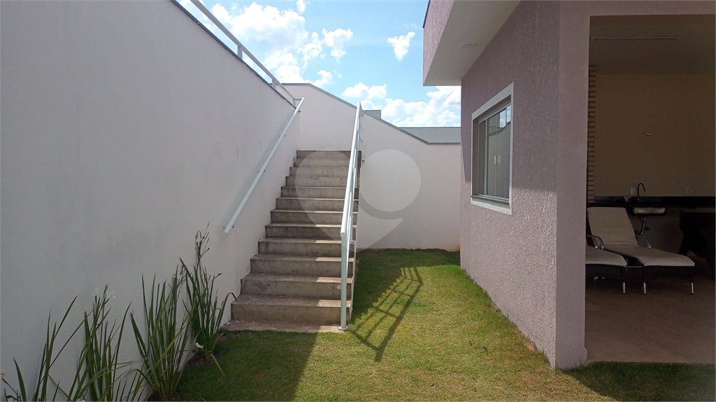 Casa à venda com 5 suítes no condomínio Village da Serra, Araçoiaba da Serra - SP