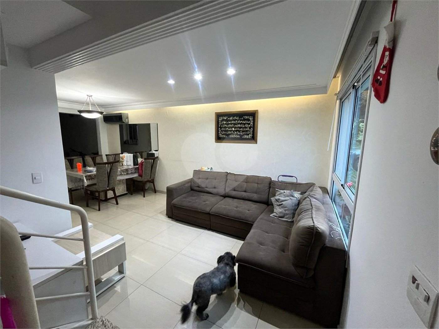 Casa à venda com 3 quartos, sendo 1 suíte, no condomínio Vila das Cores, São Paulo - SP