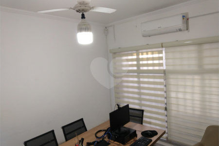 Casa à venda com 3 quartos, sendo 1 suíte, em Mirandópolis, São Paulo, SP