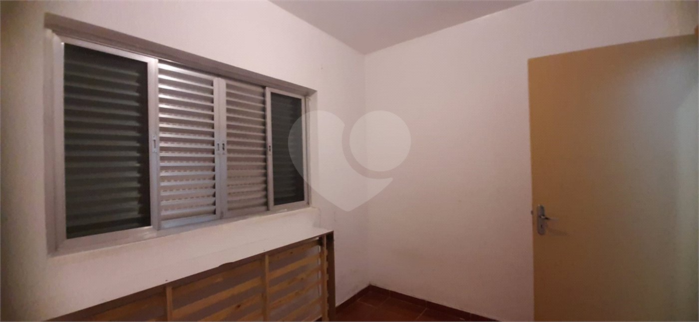 Sobrado à venda com 3 quartos em Jardim Guairaca, São Paulo, SP