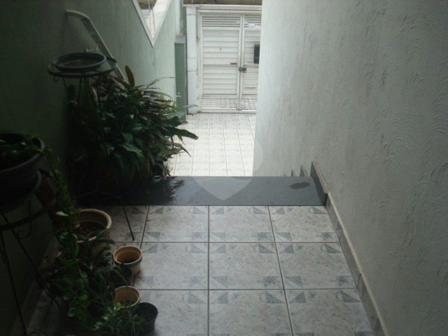 Sobrado à venda com 3 quartos, sendo 1 suíte,  em Parque Peruche, São Paulo, SP
