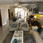 Casa à venda com 4 quartos, sendo 3 suítes, no condomínio Residencial Terra Nobre, Indaiatuba - SP