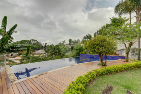 Casa à venda com 4 suítes em Chácara Flora, São Paulo, SP