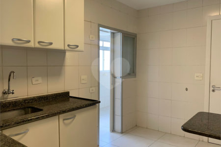 Apartamento à venda com 3 quartos, sendo 1 suíte, em Perdizes, São Paulo, SP