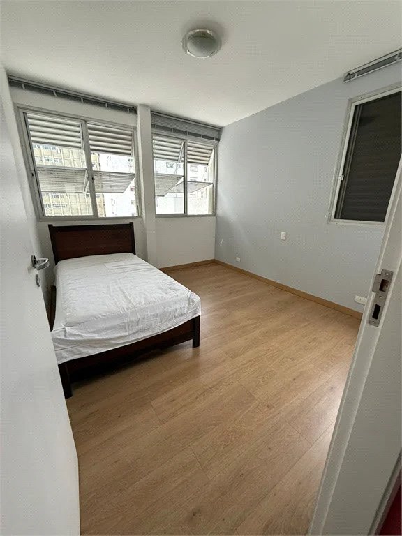 Triplex à venda ou para alugar com 3 suítes em Vila Suzana, São Paulo, SP
