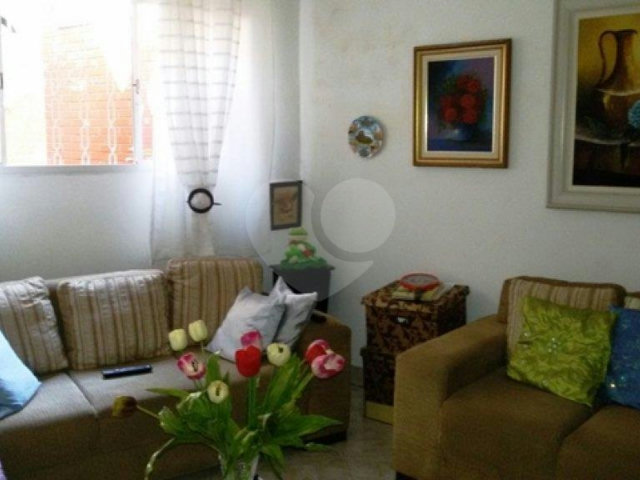 Sobrado à venda com 2 quartos em Tremembé, São Paulo, SP