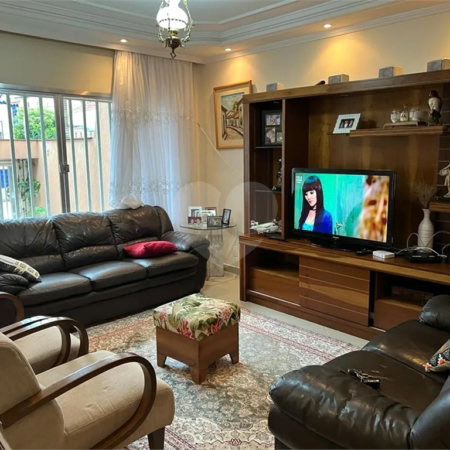 Sobrado à venda com 4 quartos, sendo 1 suíte, em Ipiranga, São Paulo, SP