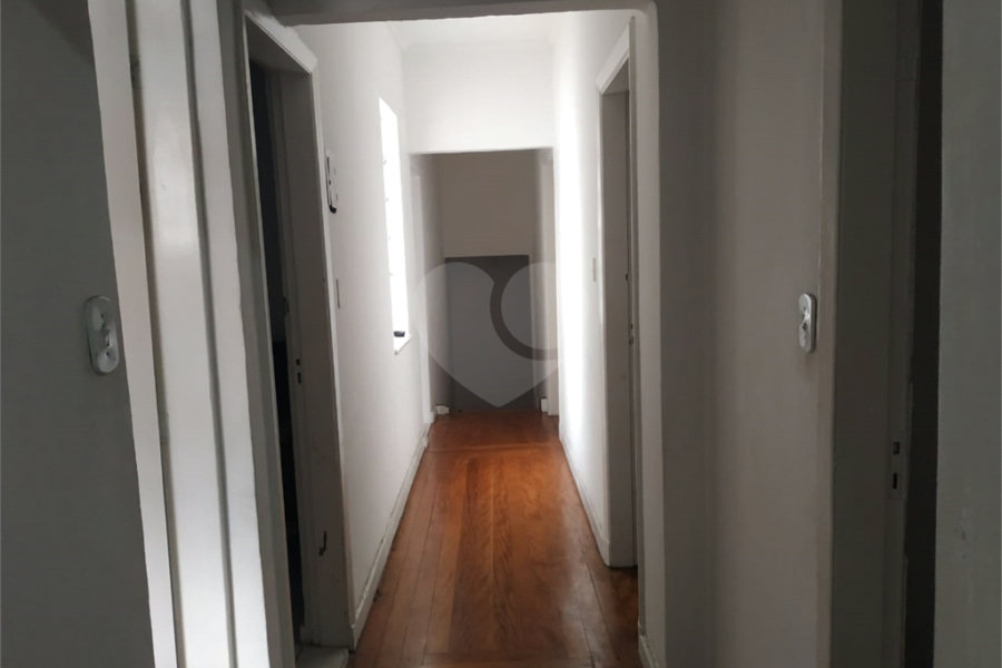 Casa à venda com 7 quartos, sendo 1 suíte, em Santana, São Paulo, SP
