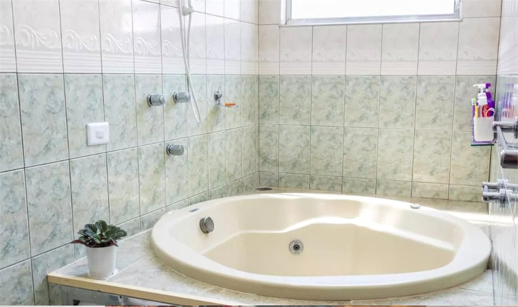 Casa de Vila à venda com 3 quartos, sendo 1 suíte, em Vila Maria Baixa, São Paulo, SP