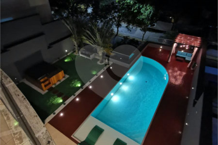 Casa à venda ou para alugar com 4 suítes em Parque dos Príncipes, São Paulo, SP