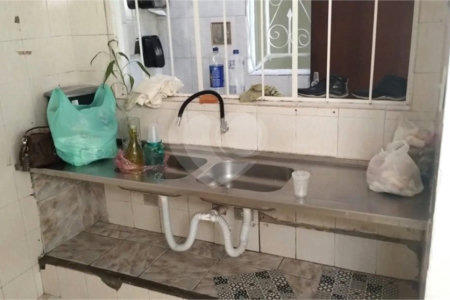 Sobrado à venda com 7 quartos, sendo 1 suíte, em Vila Maria Baixa, São Paulo, SP
