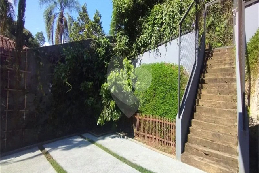 Casa à venda com 3 suítes no condomínio Sausalito, Mairiporã - SP