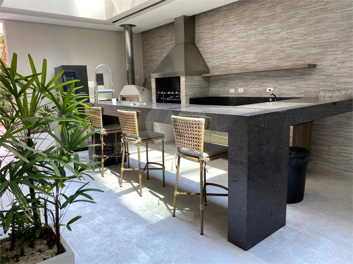 Apartamento à venda com 3 quartos, sendo 1 suíte, em Vila Regente Feijó, São Paulo, SP