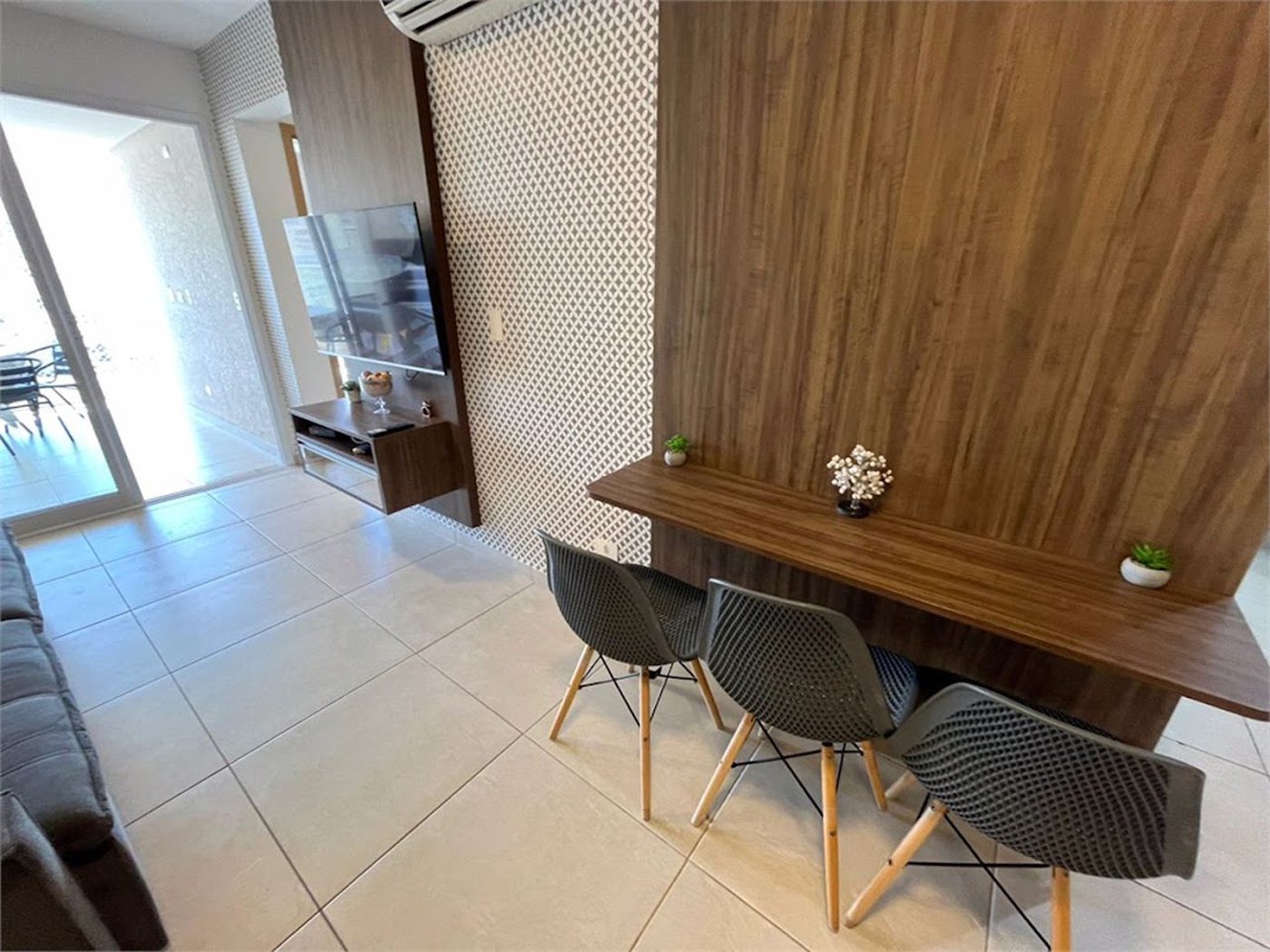 Apartamento Residencial à venda, Jardim Virginia, Guarujá - AP0995.