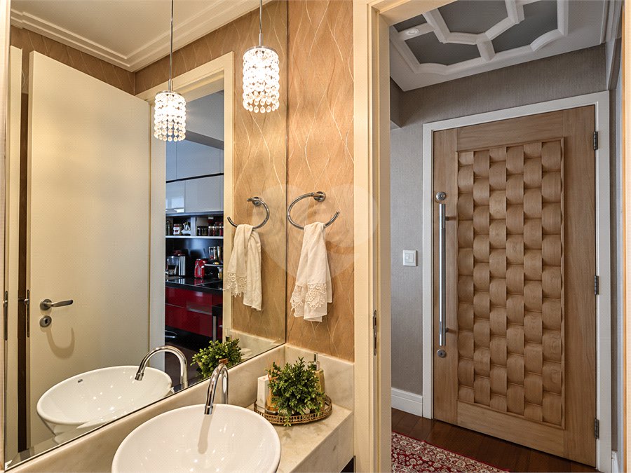 Apartamento à venda com 3 suítes em Baeta Neves, São Bernardo do Campo, SP