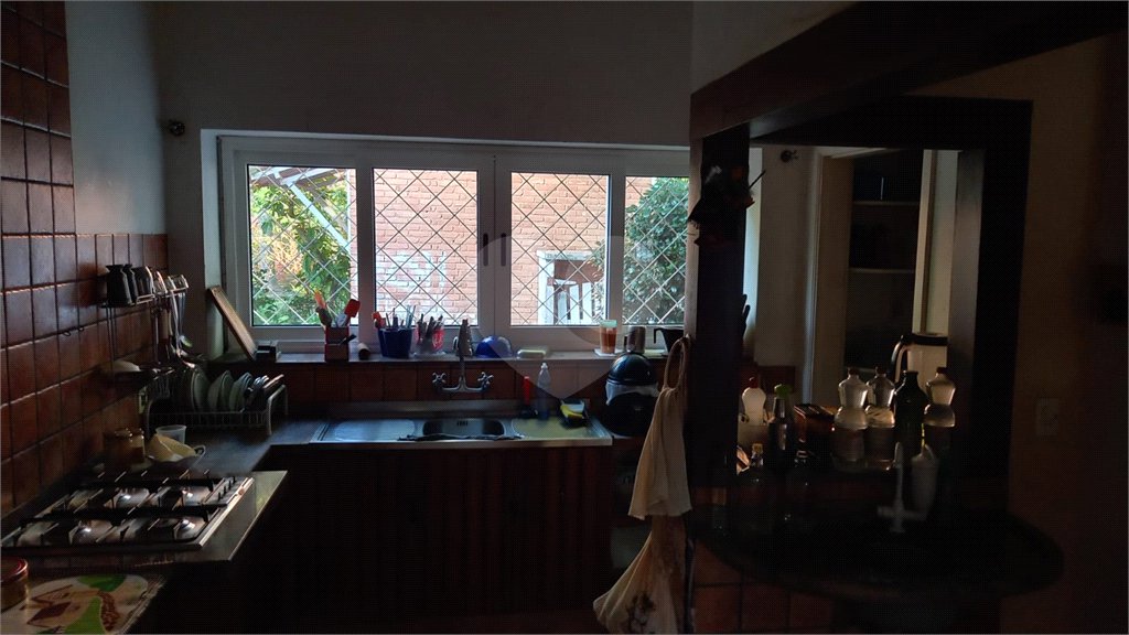Casa à venda ou para alugar com 4 quartos, sendo 1 suíte, no Centro, Vinhedo, SP