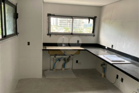 Apartamento à venda com 4 suítes em Jardim Morumbi, São Paulo, SP