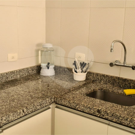 Sobrado à venda com 3 quartos, sendo 1 suíte, em Vila Mariana, São Paulo, SP