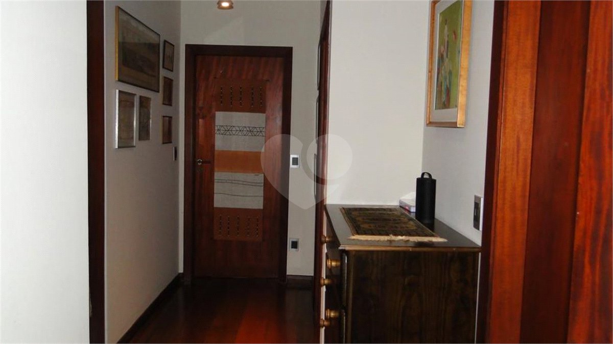 Casa à venda ou para alugar com 4 suítes no condomínio Estância Marambaia, Vinhedo - SP