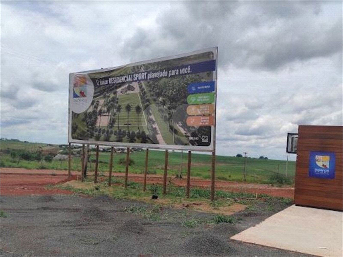 Terreno à venda no condomínio Loteamento Aberto Residencial Sport Lírios dos Vales, Elias Fausto - SP