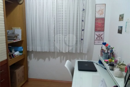 Sobrado à venda com 3 quartos, sendo 2 suítes, em Parque Vitória, São Paulo, SP