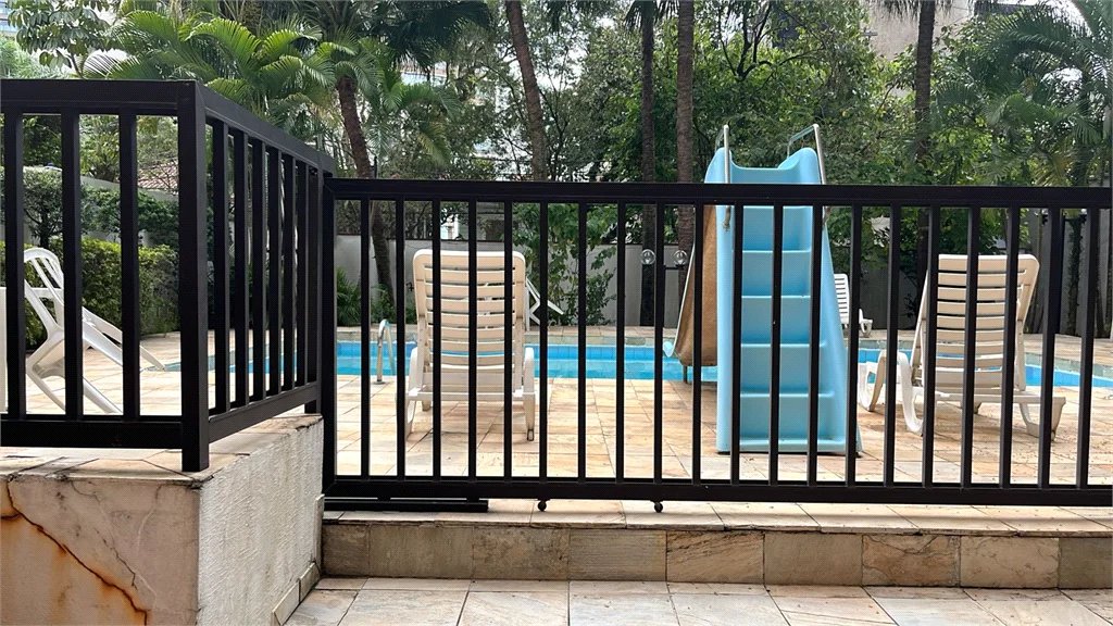 Apartamento à venda com 3 quartos, sendo 1 suíte, em Jardim das Acácias, São Paulo, SP