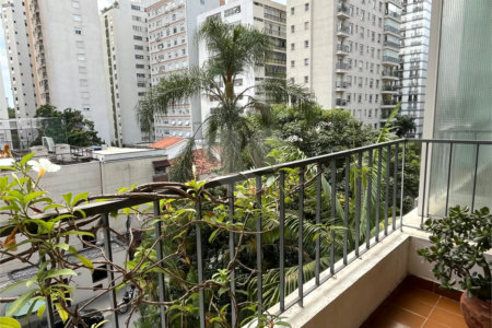 Apartamento à venda com 3 quartos, sendo 1 suíte, em Jardim Paulista, São Paulo, SP